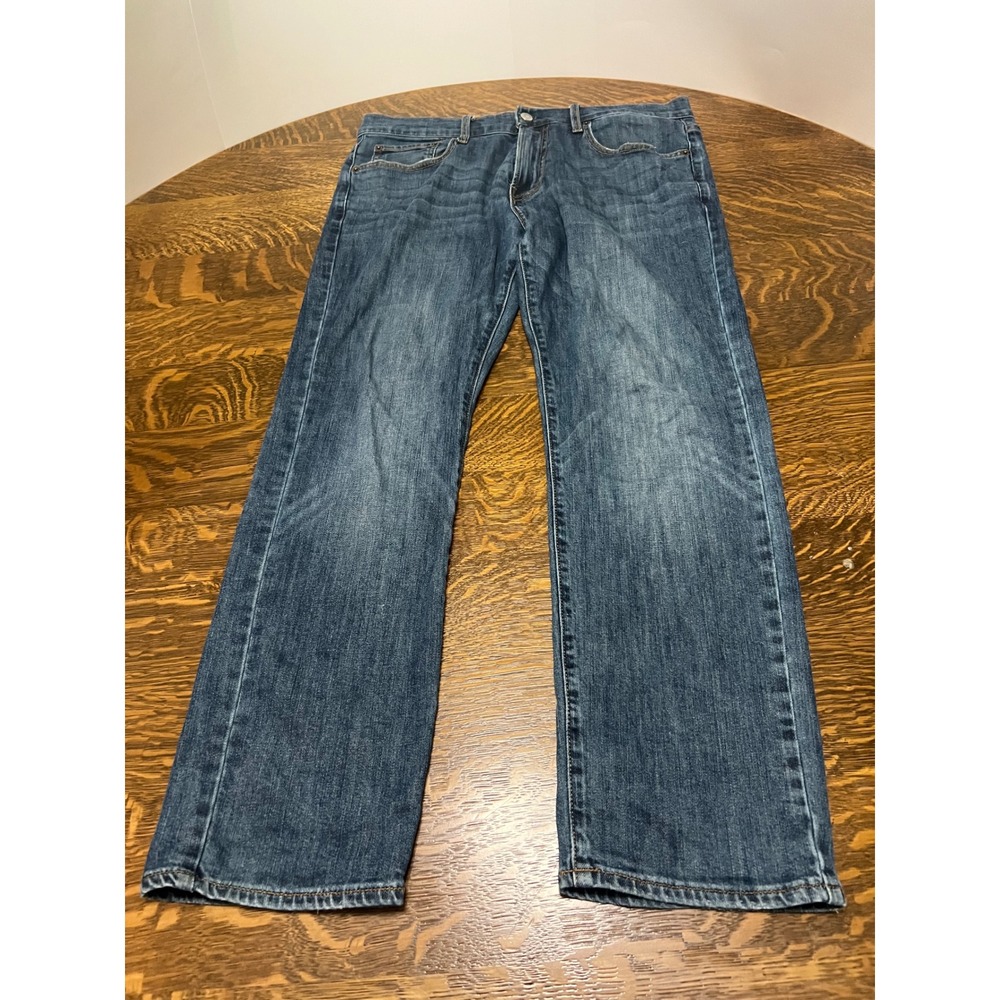 Lucky Brand Jeans Mens 33/30 Blue 221 Straight Leg Medium Wash Denim